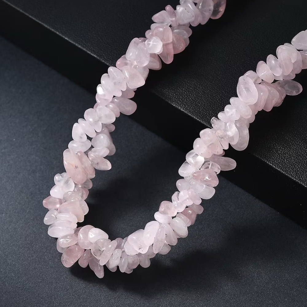 NWOT EverTrue Galilea Rose Quartz Chips Necklace in Platinum Bond 20 Inches